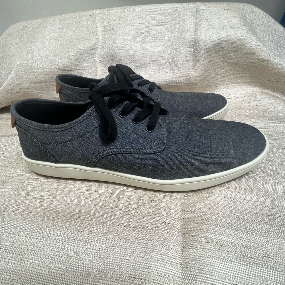 Steve Madden men’s shoes.